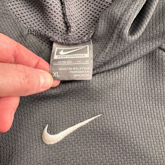 Nike Performance Youth Gray Hoodie XL 18-20 Orange White Accents Retro Swoosh a - Picture 2 of 10